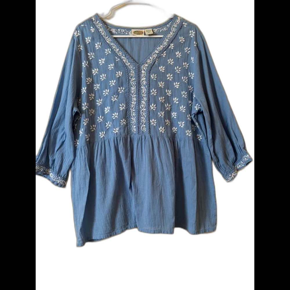 Collections Etc. Blue White Embroidered Peasant Tunic Top XL